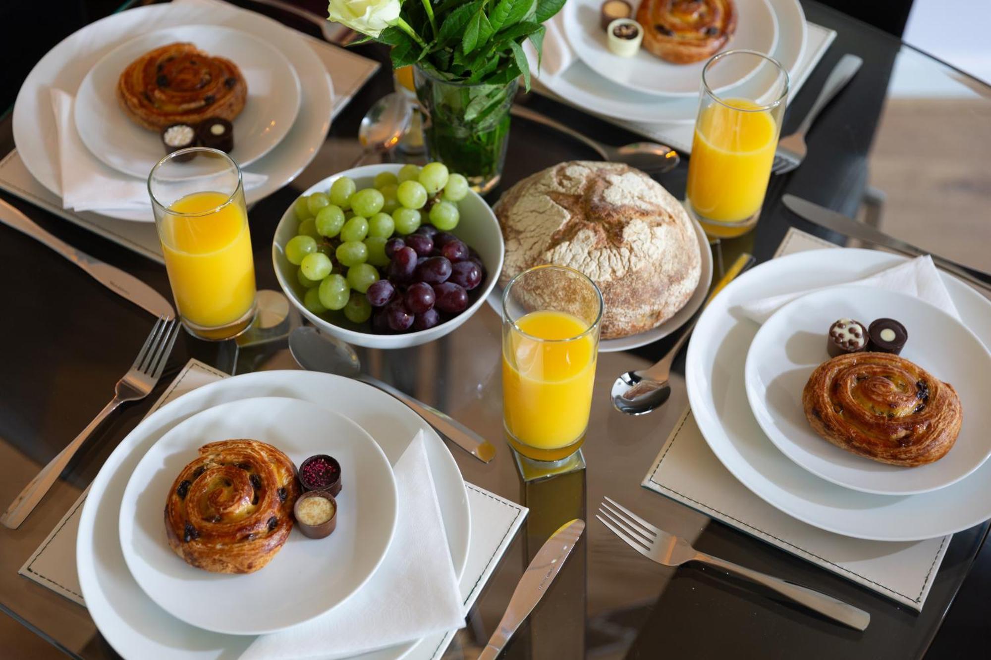 Bootham Court Grade II Duplex Apartment With Free Parking & Wi-Fi - Sleeps 2-6 People York Buitenkant foto