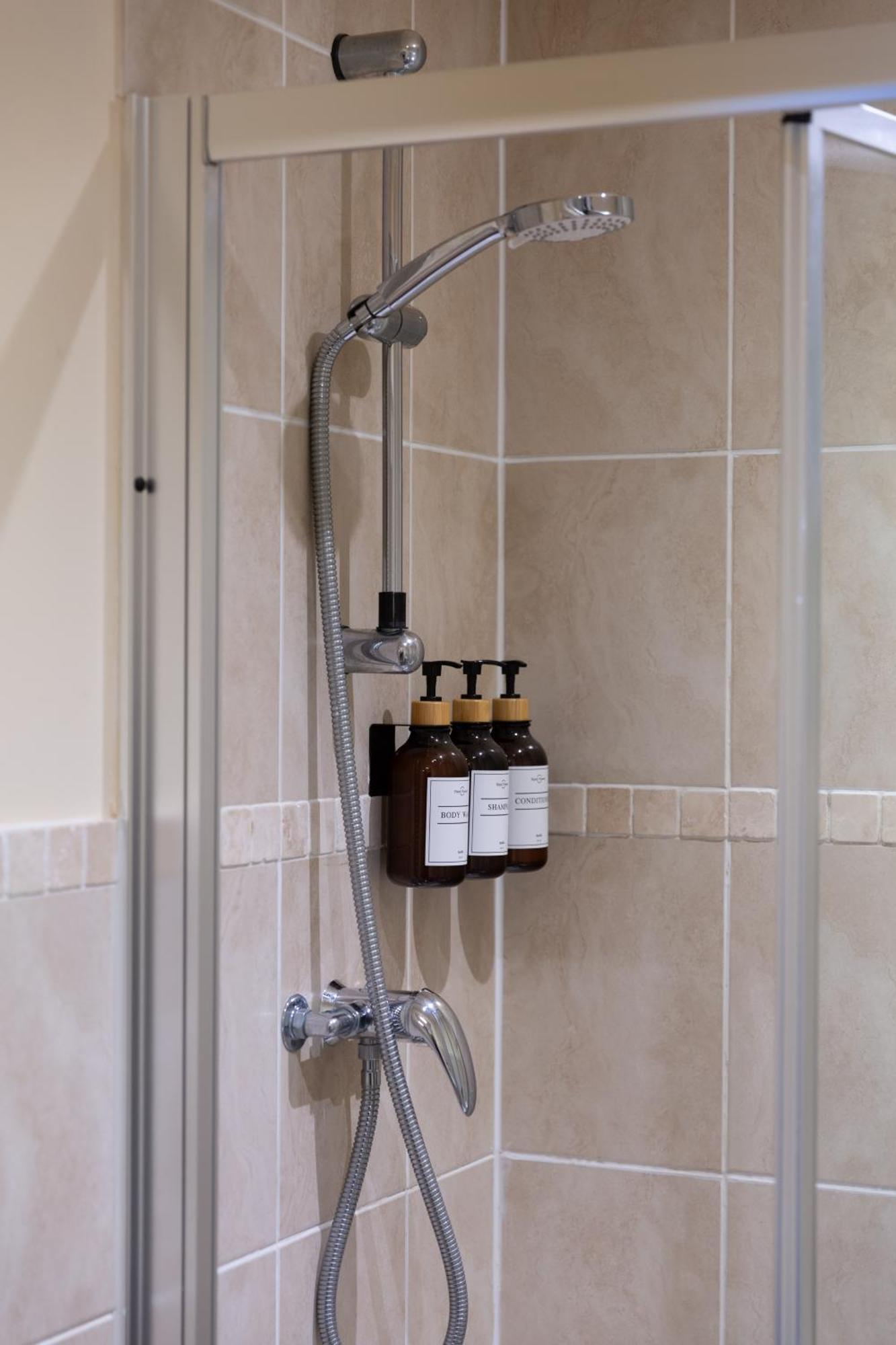 Bootham Court Grade II Duplex Apartment With Free Parking & Wi-Fi - Sleeps 2-6 People York Buitenkant foto