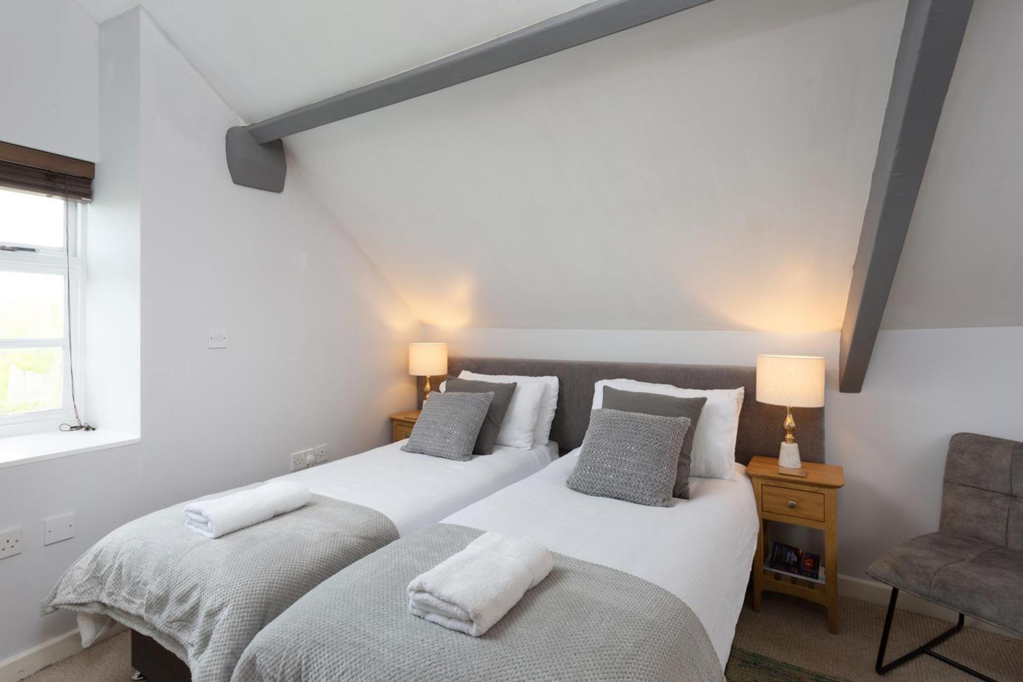Bootham Court Grade II Duplex Apartment With Free Parking & Wi-Fi - Sleeps 2-6 People York Buitenkant foto