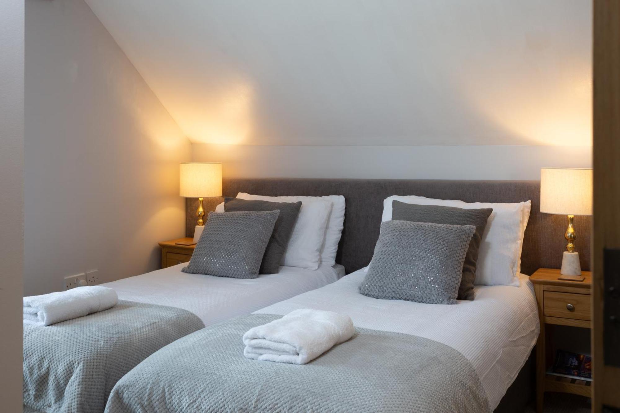 Bootham Court Grade II Duplex Apartment With Free Parking & Wi-Fi - Sleeps 2-6 People York Buitenkant foto