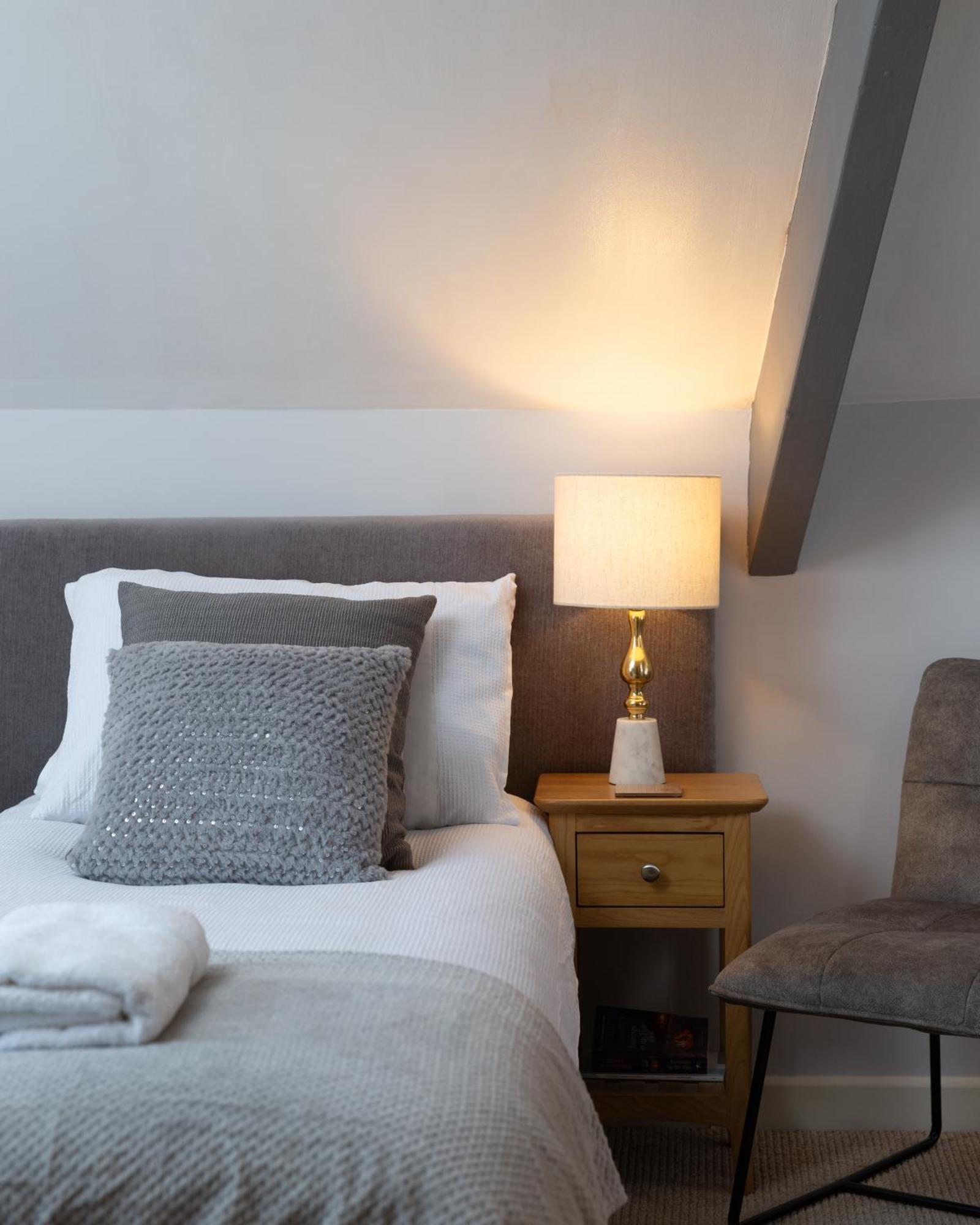 Bootham Court Grade II Duplex Apartment With Free Parking & Wi-Fi - Sleeps 2-6 People York Buitenkant foto